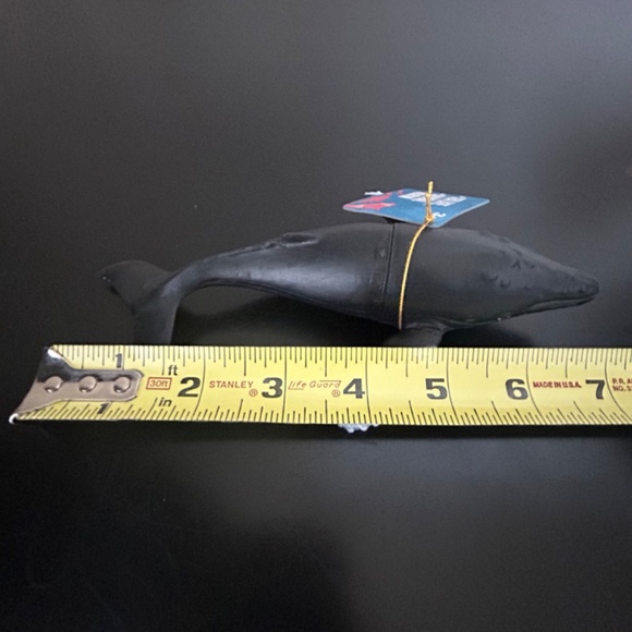 Greenbrier international Humpback Whale Figurine animal sea life.NWT - Picture 7 of 9